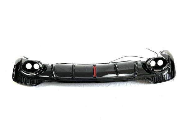 RSQ3 looking rear diffuser with or without LED light
